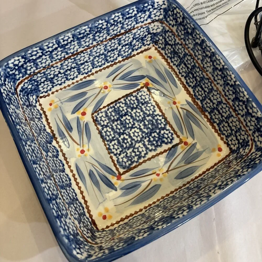Temp-tations By Tara Old World Blue 2 Qt Baking Dish With Rack, Lid And Trivet
